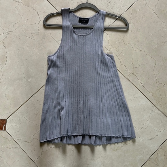 Never worn Modern citizen grey tank. Perfect condition. Elegant and flowing. - Picture 1 of 5